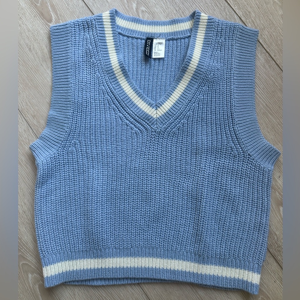 H&M V-Neck vest
